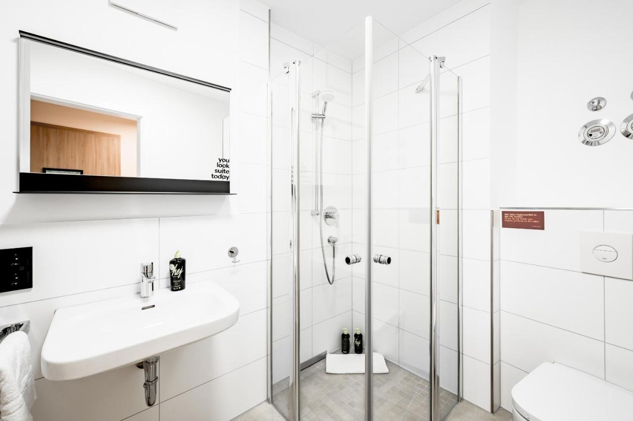 Limehome Metzingen Wilhelmstr מראה חיצוני תמונה