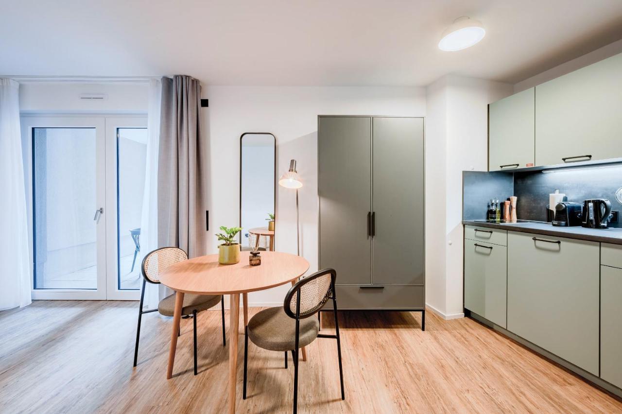 Limehome Metzingen Wilhelmstr מראה חיצוני תמונה
